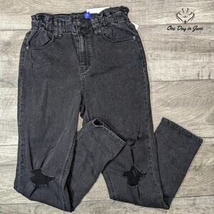 Arizona Jean Co. Juniors Highest Rise Mom Jeans Size 5